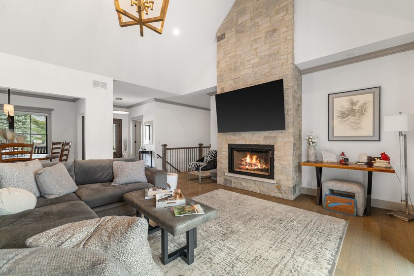 Custom built in 2023 for phenomenal entertaining &amp; restorative - photo 10