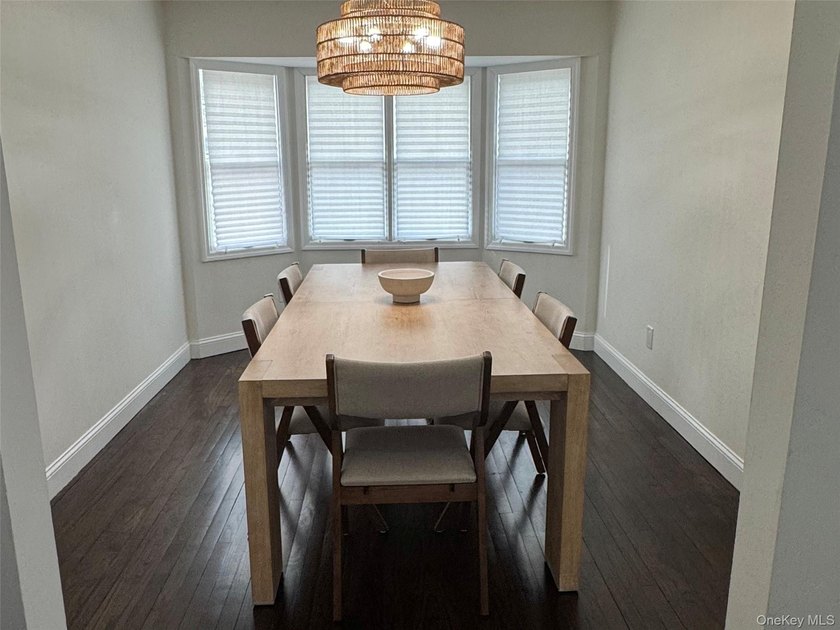 Newly renovated two story expanded ranch in desirable Oakdale - photo 7