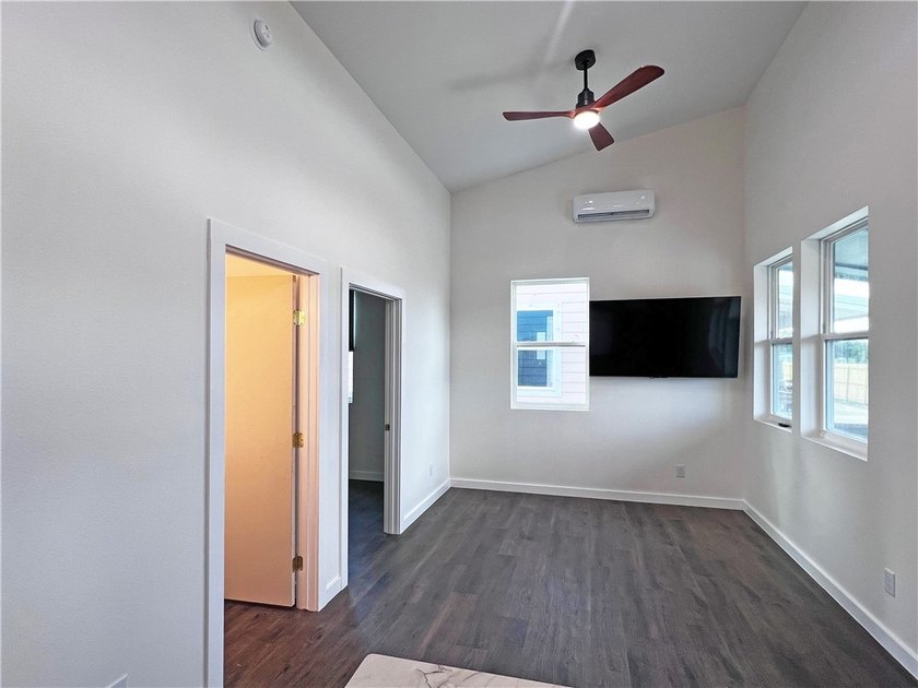 Discover modern design and effortless living in this stylish - photo 3