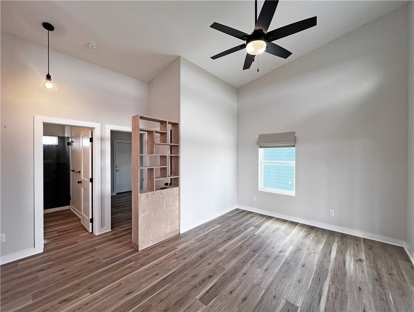 Welcome home to this beautifully designed newer construction - photo 7