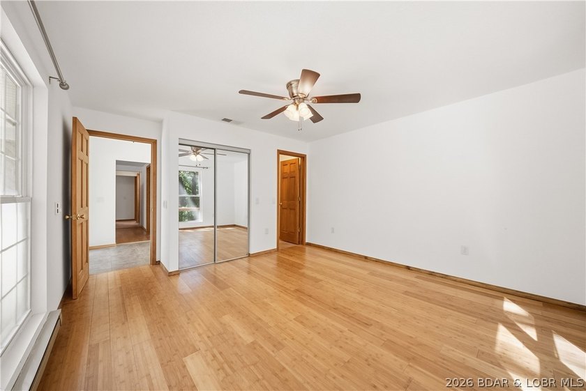 SELLER NOW OFFERING $5,000 TOWARDS CLOSING COSTS! Completely - photo 20