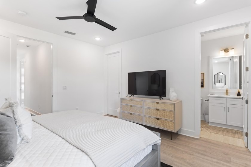 **UNDER CONSTRUCTION - EST COMPLETION OCTOBER 2026** $2,500 - photo 23