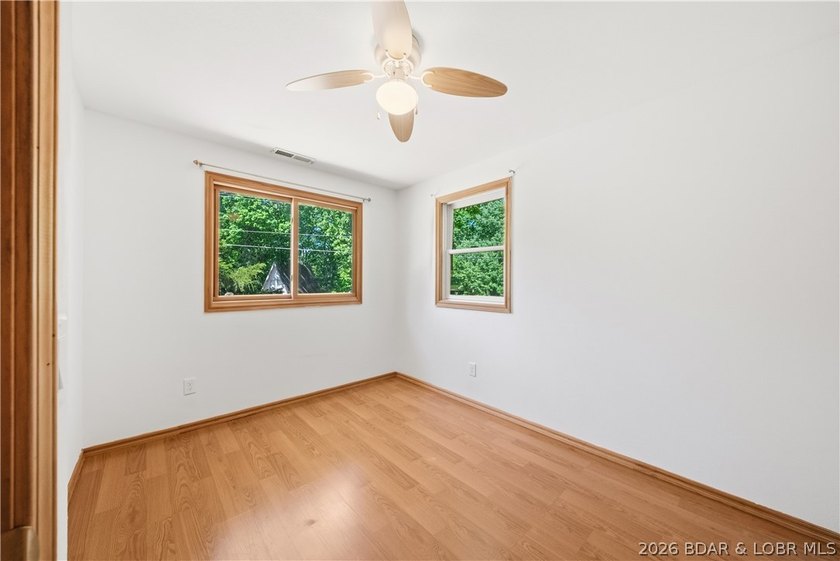 SELLER NOW OFFERING $5,000 TOWARDS CLOSING COSTS! Completely - photo 26