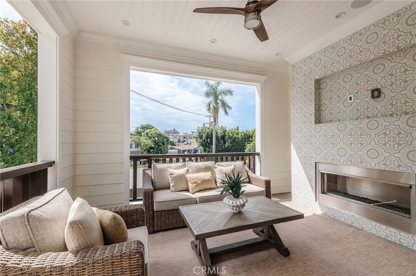 A truly extraordinary Westwood Masterpiece, offering timeless - photo 11
