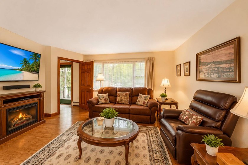 Not every listing pulls double duty-but this one does it - photo 11
