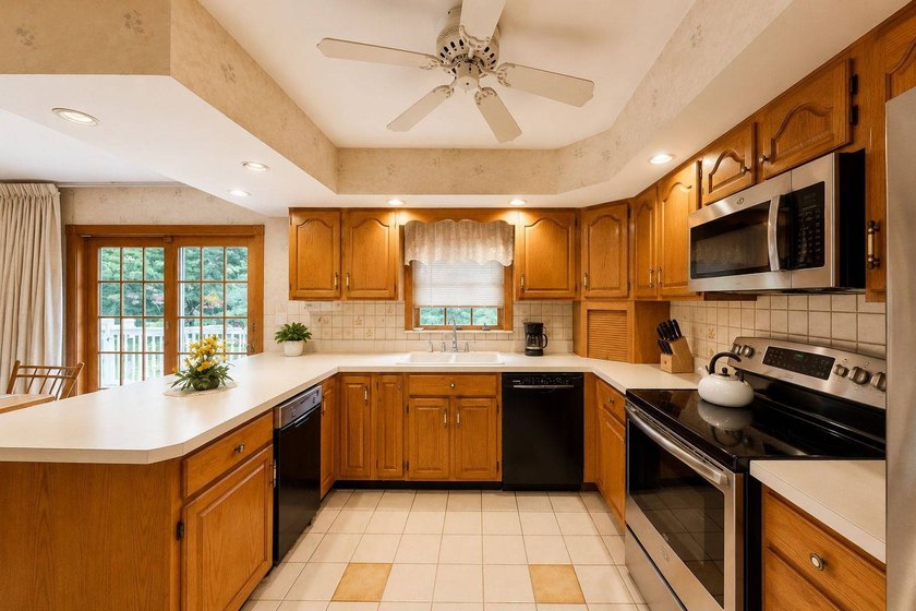 Not every listing pulls double duty-but this one does it - photo 15