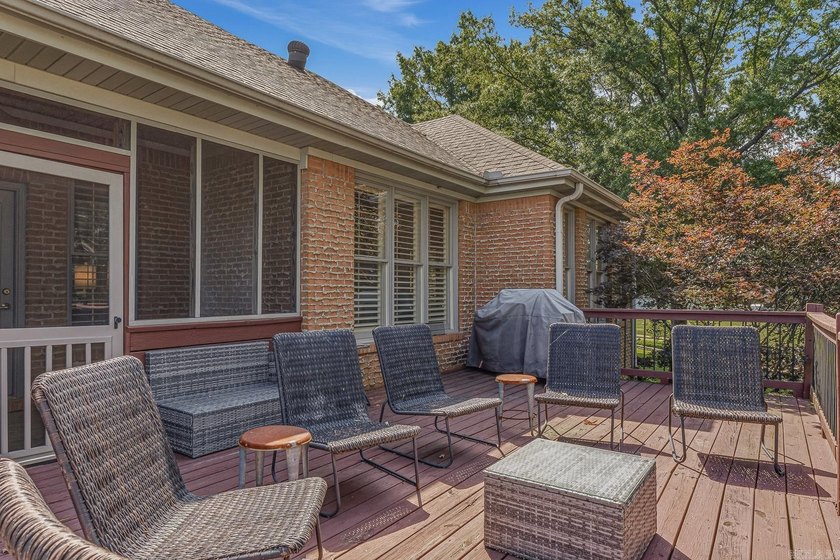 Experience golf course living at its finest in Ridgepointe! - photo 23
