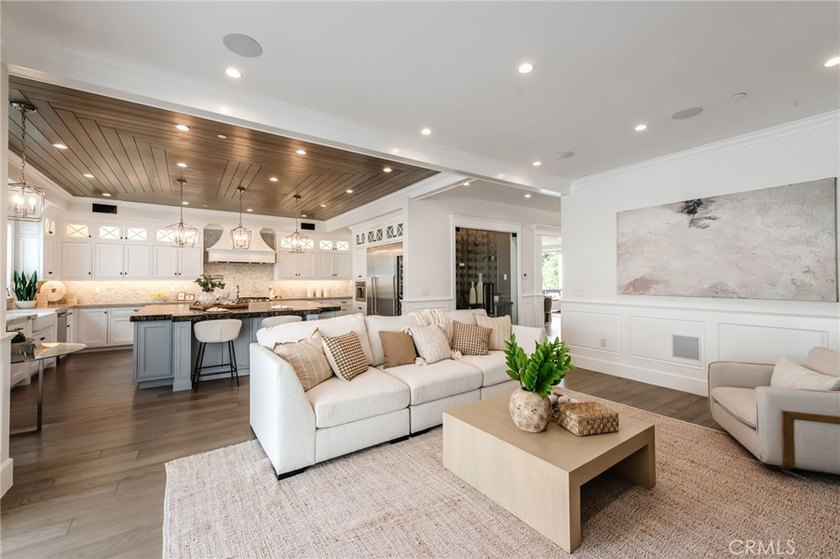 A truly extraordinary Westwood Masterpiece, offering timeless - photo 24