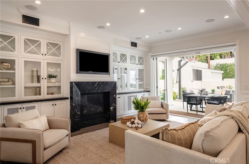 A truly extraordinary Westwood Masterpiece, offering timeless - photo 27