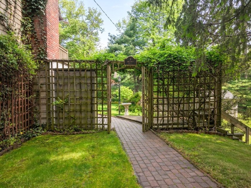 Not every listing pulls double duty-but this one does it - photo 44