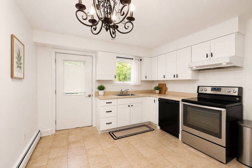Not every listing pulls double duty-but this one does it - photo 45