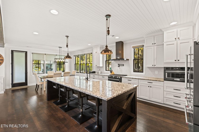 OPEN HOUSE SUN JULY 12 2-4 FOR ALL AGENTS AND CLIENTS TO VIEW! - photo 11