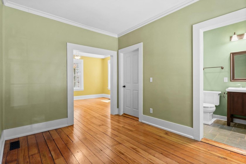 Welcome to the Festner House! Gorgeous Italianate in the First - photo 12