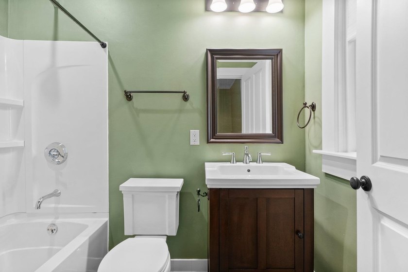 Welcome to the Festner House! Gorgeous Italianate in the First - photo 13