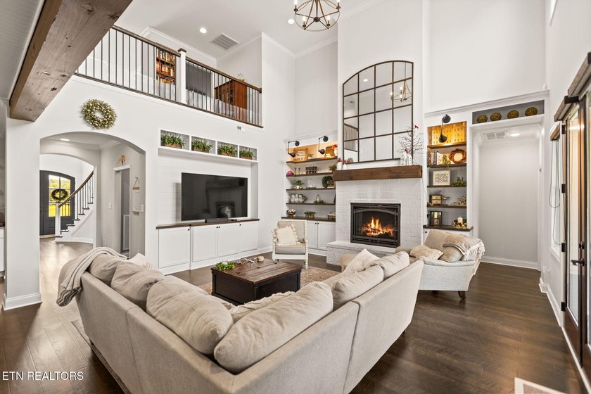OPEN HOUSE SUN JULY 12 2-4 FOR ALL AGENTS AND CLIENTS TO VIEW! - photo 16