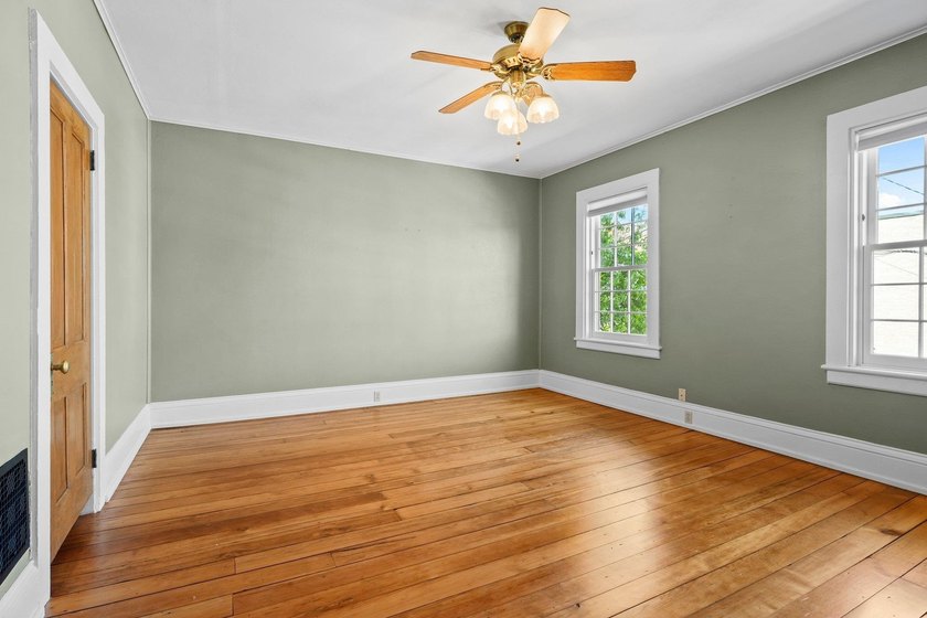 Welcome to the Festner House! Gorgeous Italianate in the First - photo 22