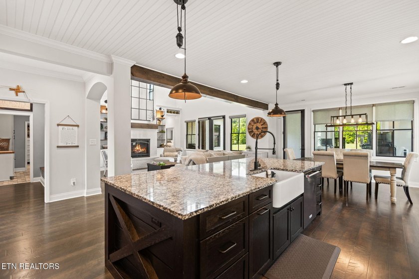 OPEN HOUSE SUN JULY 12 2-4 FOR ALL AGENTS AND CLIENTS TO VIEW! - photo 23