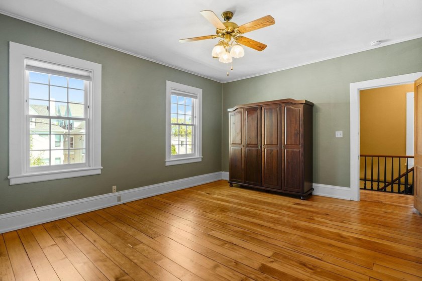 Welcome to the Festner House! Gorgeous Italianate in the First - photo 23