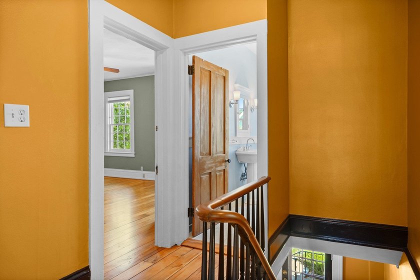 Welcome to the Festner House! Gorgeous Italianate in the First - photo 24