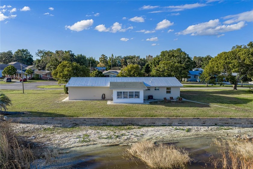 New Price on this Charming 3BR/2BA lakefront home on Lake Reedy! - photo 29