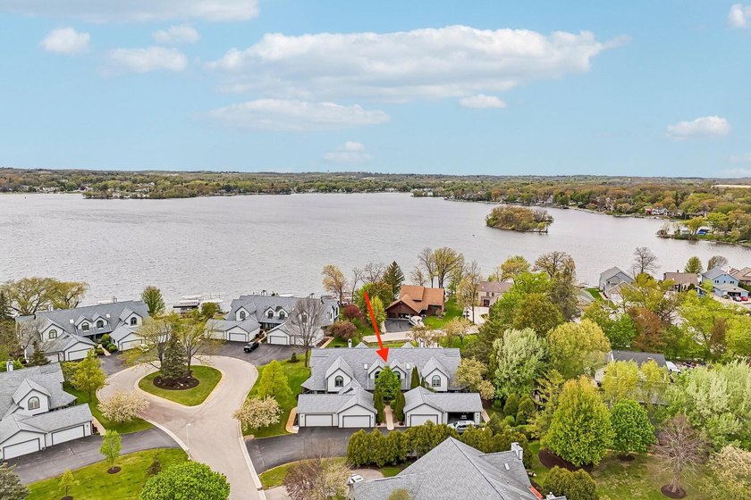 Complete w/your own boat slip, this pet-friendly, waterfront - photo 6