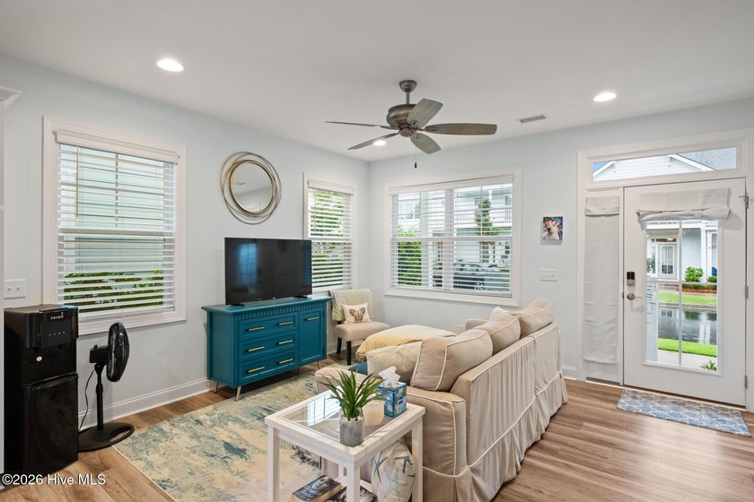 Now vacant and move-in ready! Welcome to 4410 Indigo Slate Way - photo 8