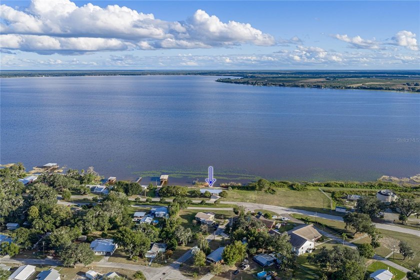 New Price on this Charming 3BR/2BA lakefront home on Lake Reedy! - photo 38