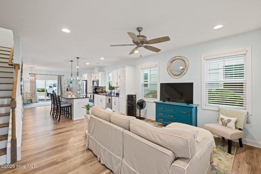 Now vacant and move-in ready! Welcome to 4410 Indigo Slate Way - photo 9
