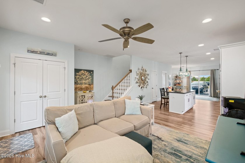 Now vacant and move-in ready! Welcome to 4410 Indigo Slate Way - photo 10