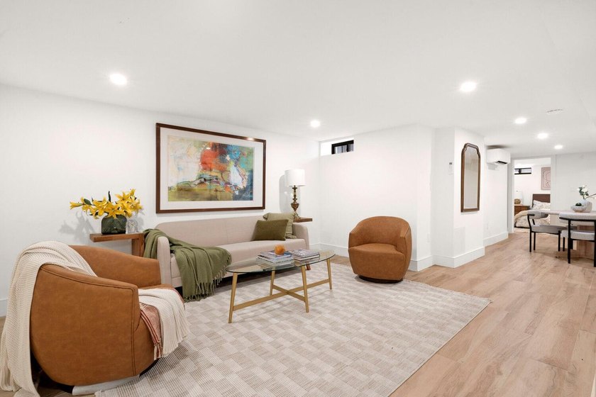 Perfectly positioned on a 106-foot-deep lot in the heart of - photo 13