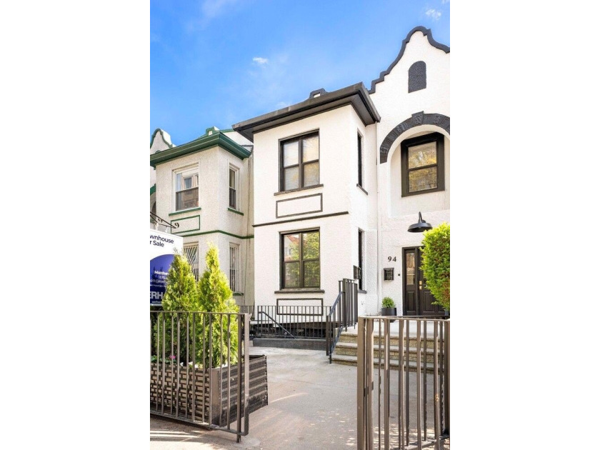 Perfectly positioned on a 106-foot-deep lot in the heart of - photo 16