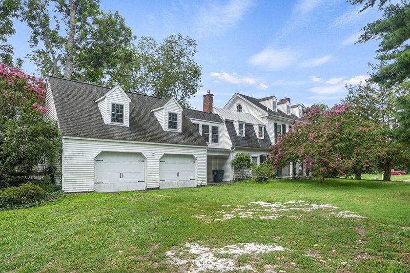 A rare opportunity to restore a grand waterfront residence in - photo 2