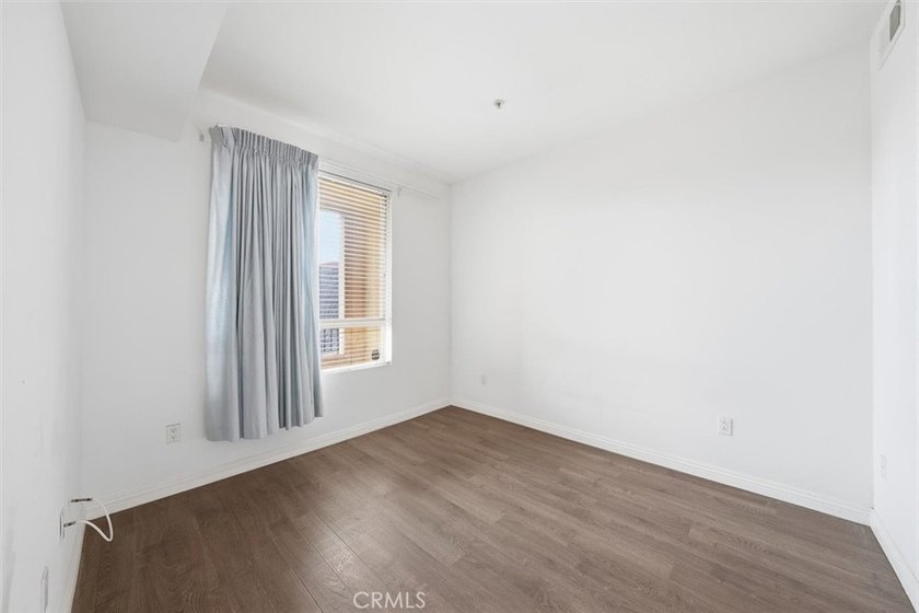 Welcome to The Meridian at Cabrillo, an exclusive 44-residence - photo 12