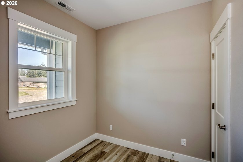 Looking for space on the North coast!? Look no further. This - photo 16