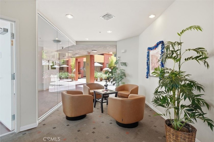 Welcome to The Meridian at Cabrillo, an exclusive 44-residence - photo 18