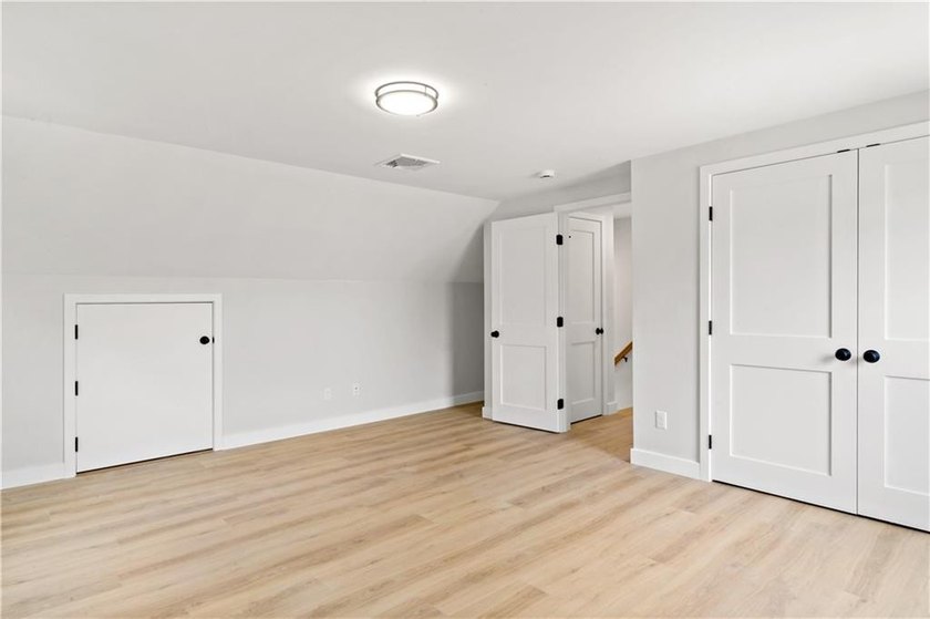 Welcome to your dream home! This unique freestanding condominium - photo 19