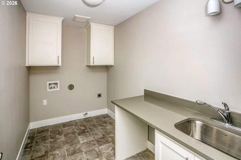 Looking for space on the North coast!? Look no further. This - photo 28