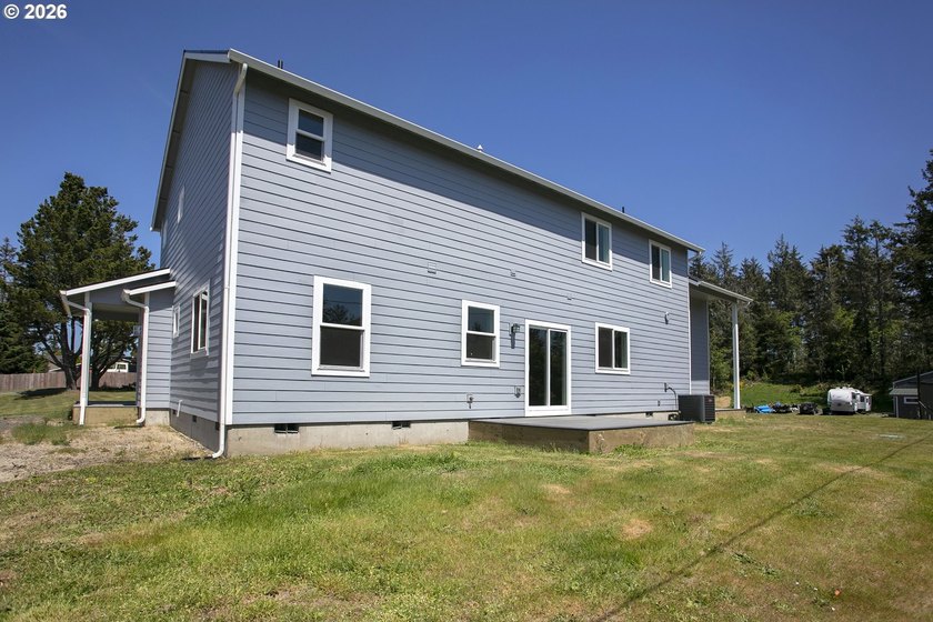 Looking for space on the North coast!? Look no further. This - photo 32