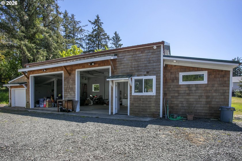 Looking for space on the North coast!? Look no further. This - photo 37
