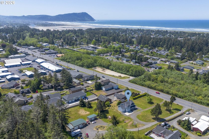 Looking for space on the North coast!? Look no further. This - photo 39