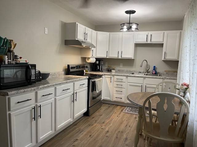This 3-BR 1 bath Cutie is perfect for the family wanting a small - photo 19