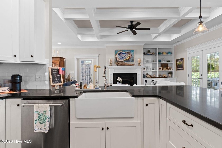 Perfectly positioned on an oversized homesite in sought-after - photo 12