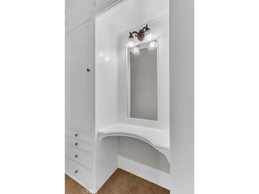 Rare corner residence at The Willmore, offering a level of - photo 13