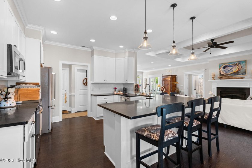 Perfectly positioned on an oversized homesite in sought-after - photo 14