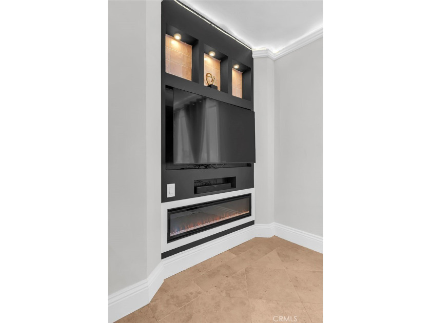 Rare corner residence at The Willmore, offering a level of - photo 17