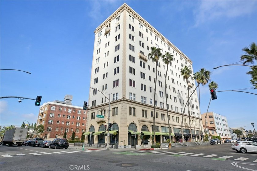 Rare corner residence at The Willmore, offering a level of - photo 23