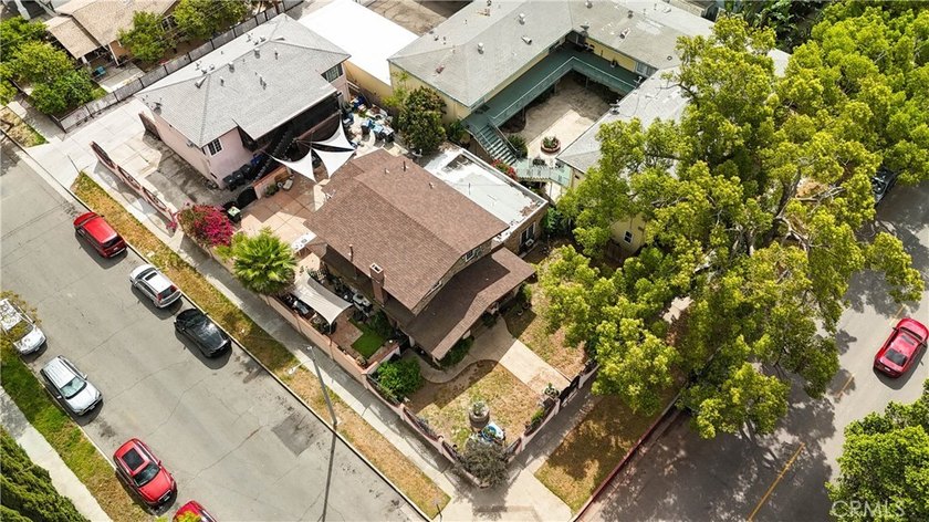 Spacious and versatile Santa Ana investment opportunity, perfect - photo 7