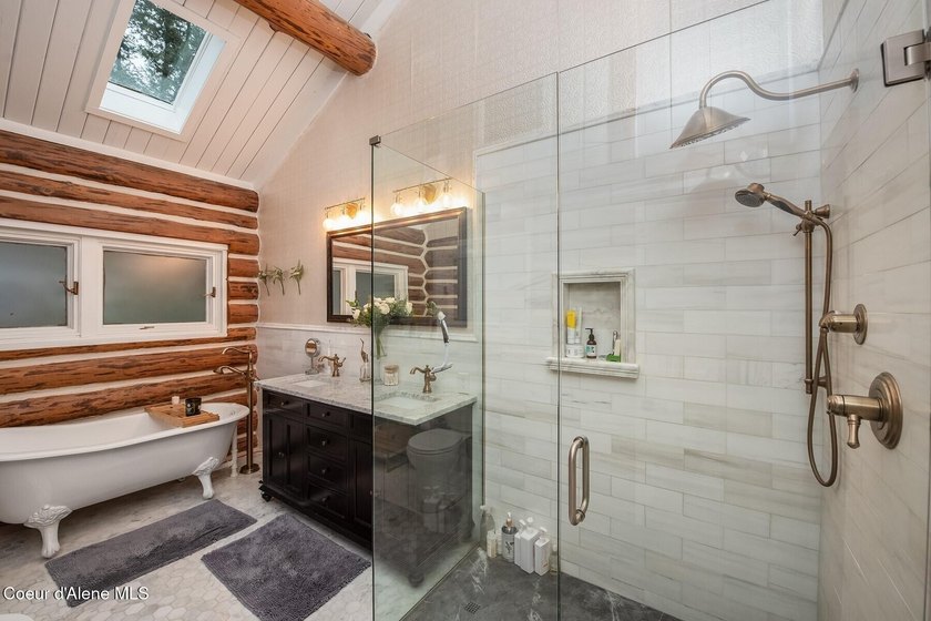 Perched on more than 8 private acres, this exceptional custom - photo 32