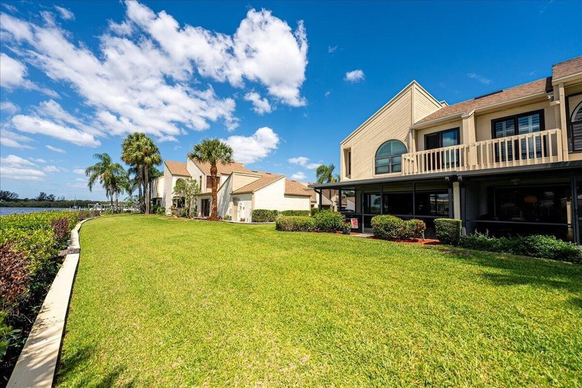 Highly sought-after waterfront community offering ocean access - photo 32
