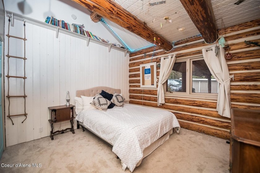 Perched on more than 8 private acres, this exceptional custom - photo 46